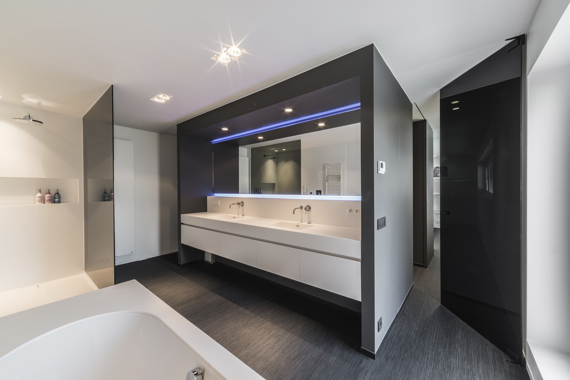 Moonless Night - Eclipse • Project BD - Belgium