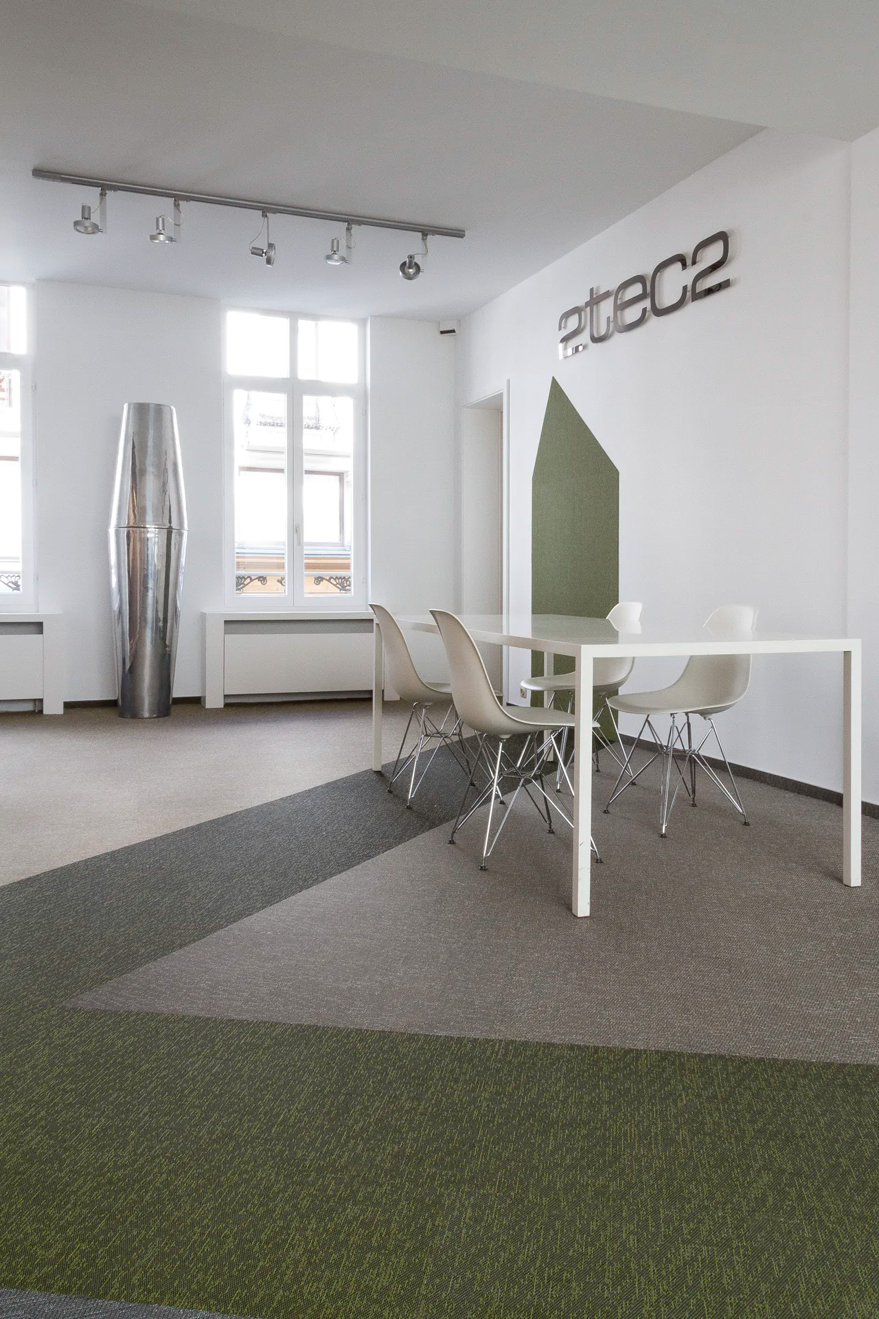 Titan - Orbital • 2tec2 showroom - Belgium