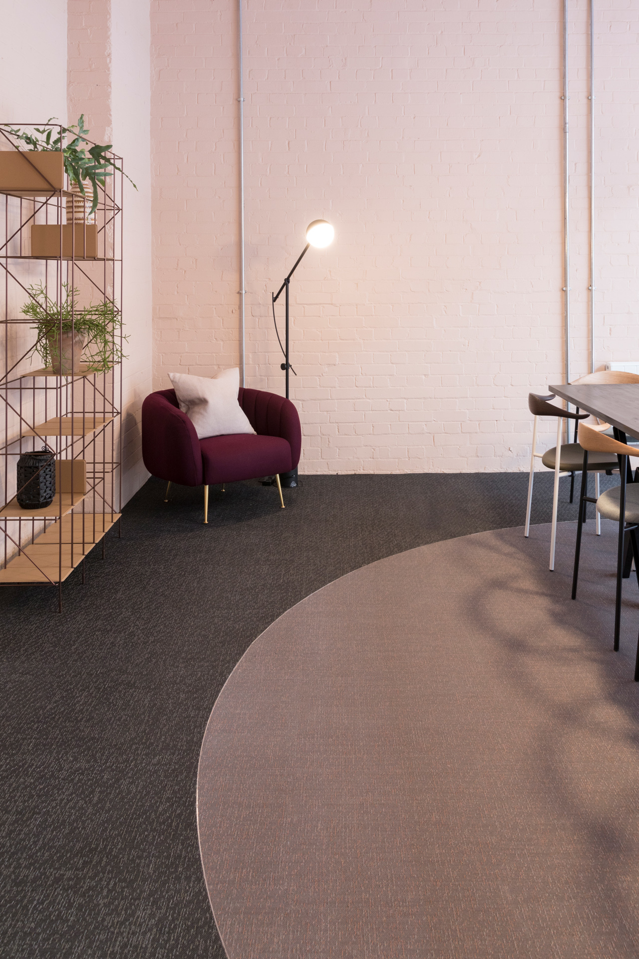 Black Hole - Asteroid • De Beauvoir Block - United Kingdom