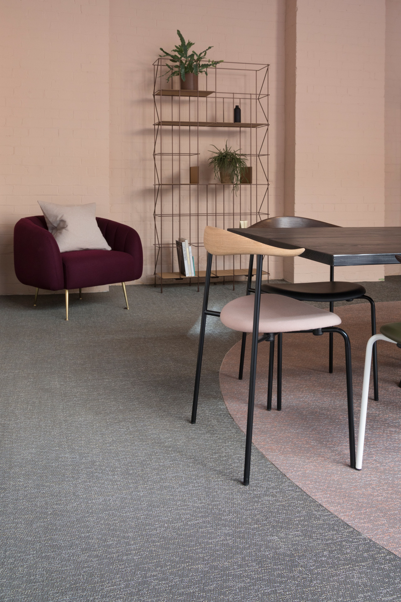 Black Hole - Asteroid • De Beauvoir Block - United Kingdom