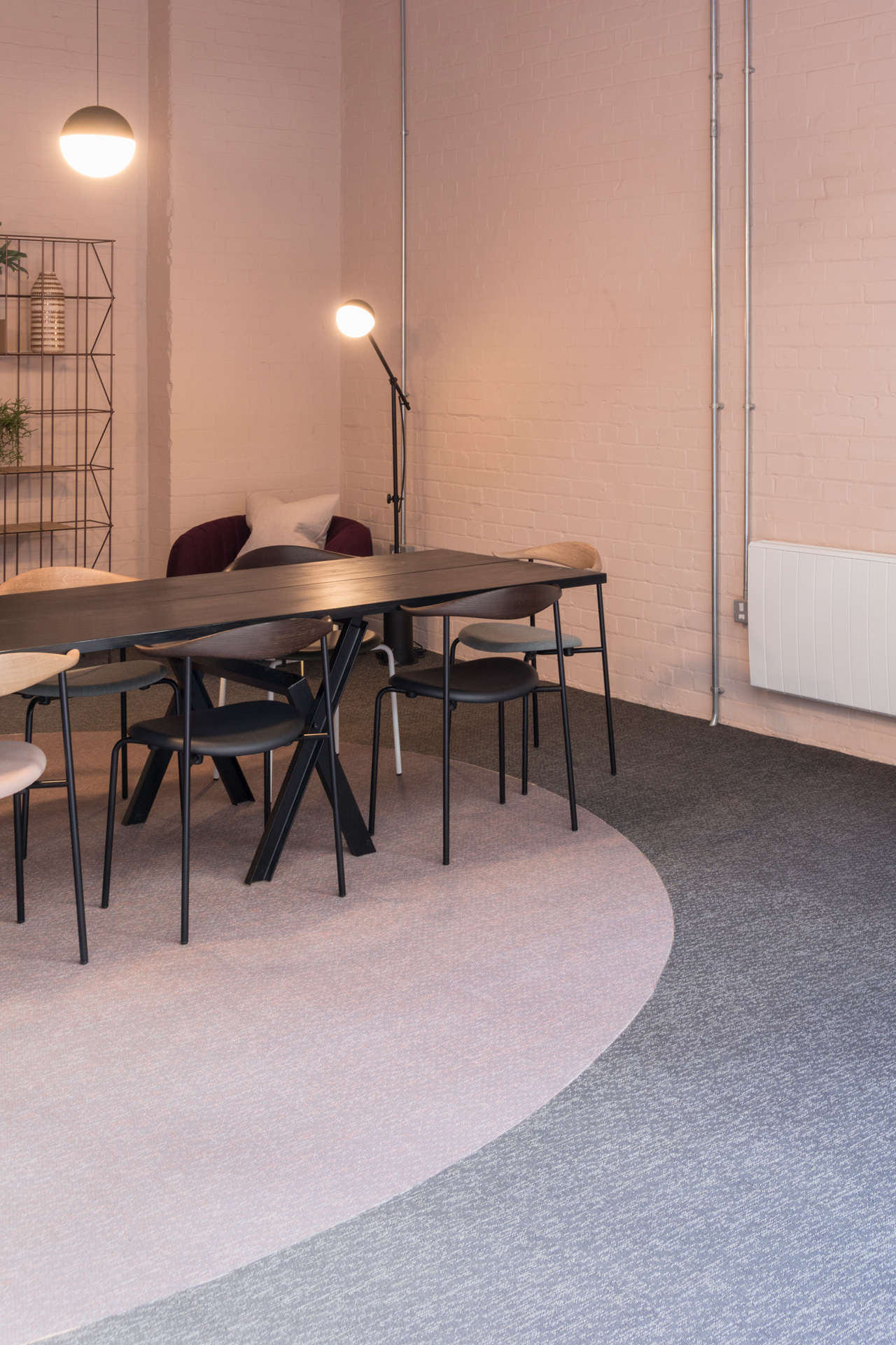 Black Hole - Asteroid • De Beauvoir Block - United Kingdom