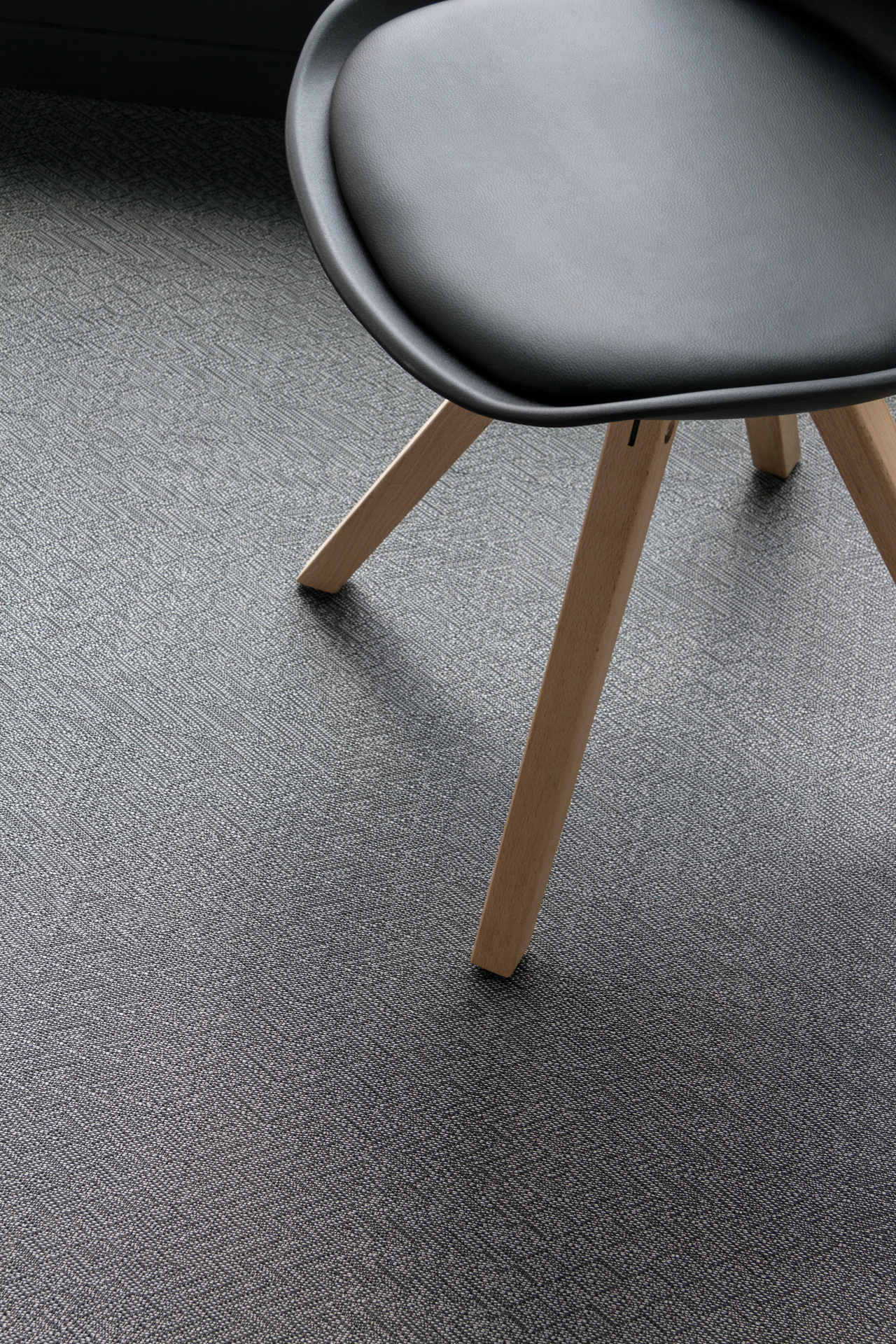 Magnetite Grey • DEI - Belgium