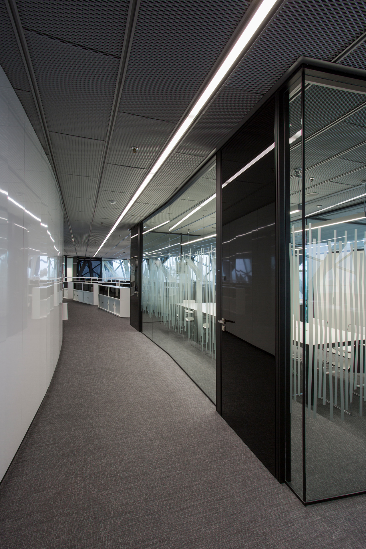 Diamond - Coffee Bean - Planet - Eclipse • Orona - Spain