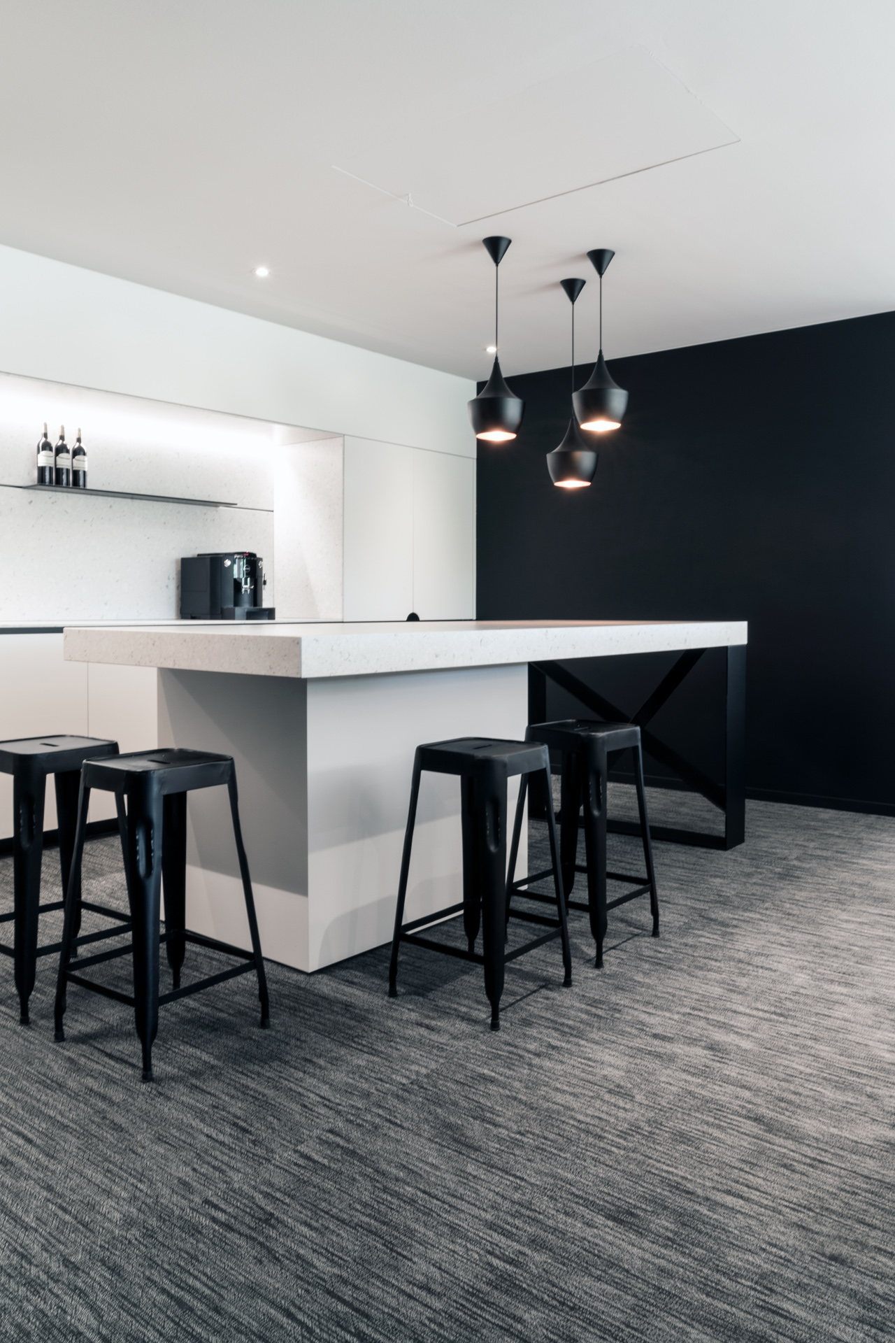 Obsidian Black • Pure Pharma - Belgium